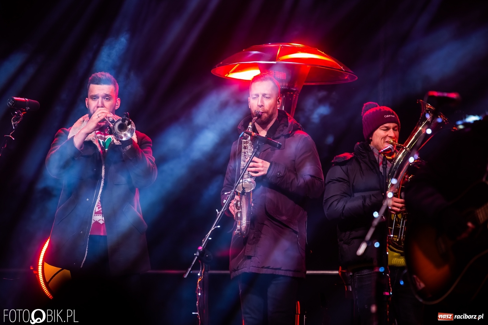 Zdjęcie w galerii na portalu naszraciborz.pl: Enej kolędowo na zamku w Raciborzu [WIDEO] wiadomości z regionu