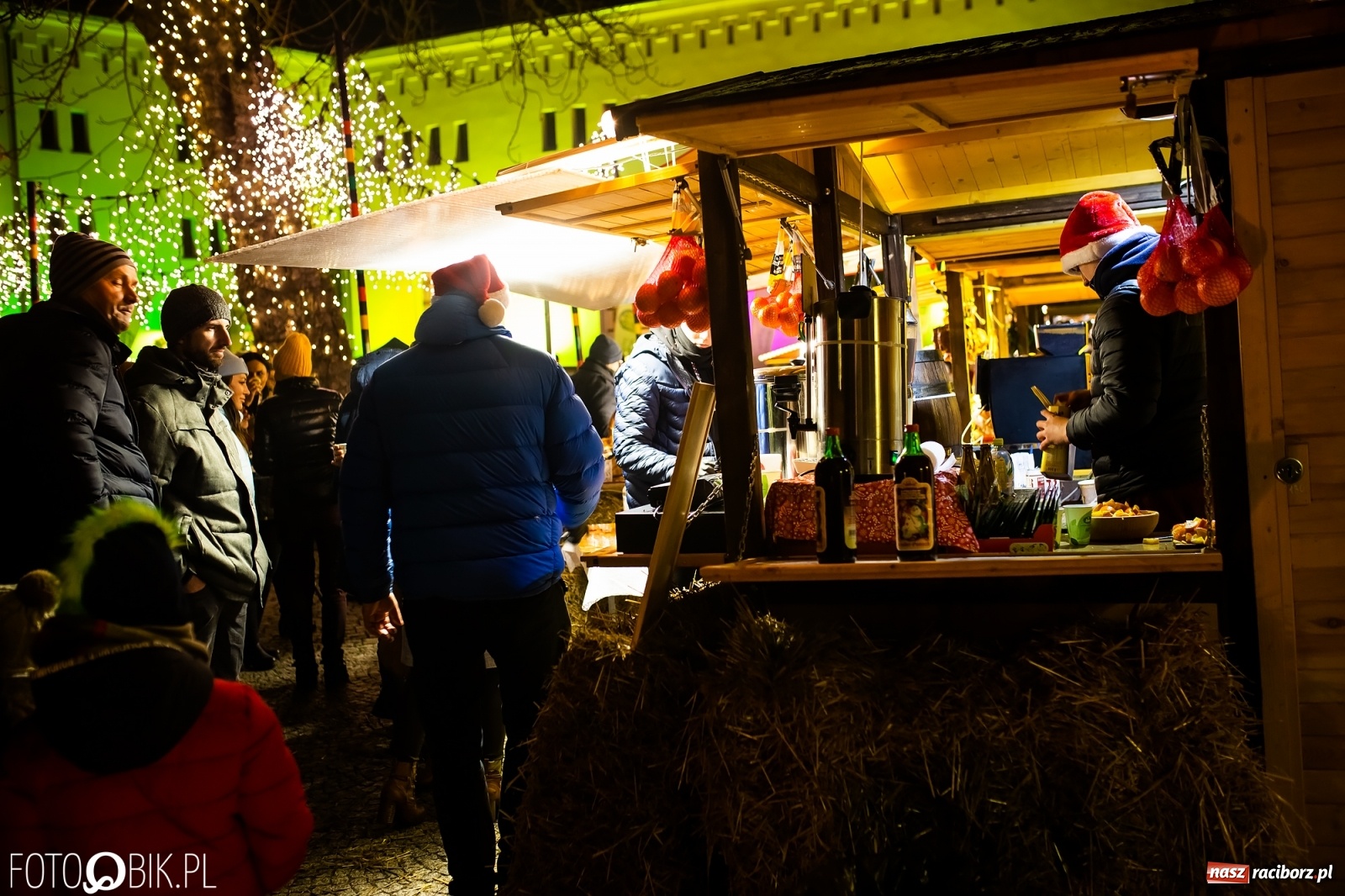 Zdjęcie w galerii na portalu naszraciborz.pl: Enej kolędowo na zamku w Raciborzu [WIDEO] wiadomości z regionu