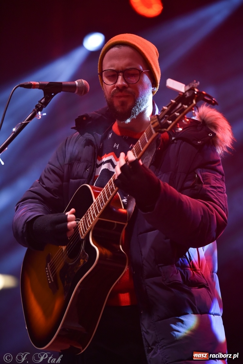 Zdjęcie w galerii na portalu naszraciborz.pl: Enej kolędowo na zamku w Raciborzu [WIDEO] wiadomości z regionu