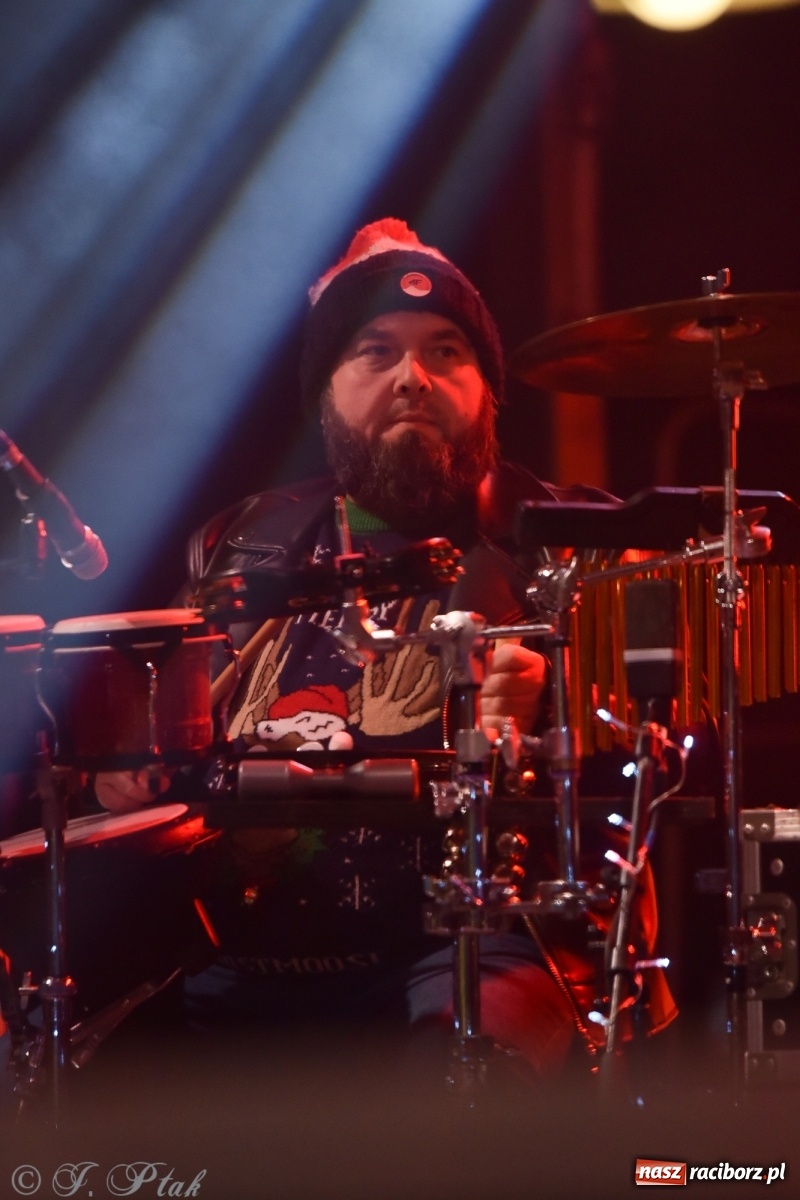 Zdjęcie w galerii na portalu naszraciborz.pl: Enej kolędowo na zamku w Raciborzu [WIDEO] wiadomości z regionu