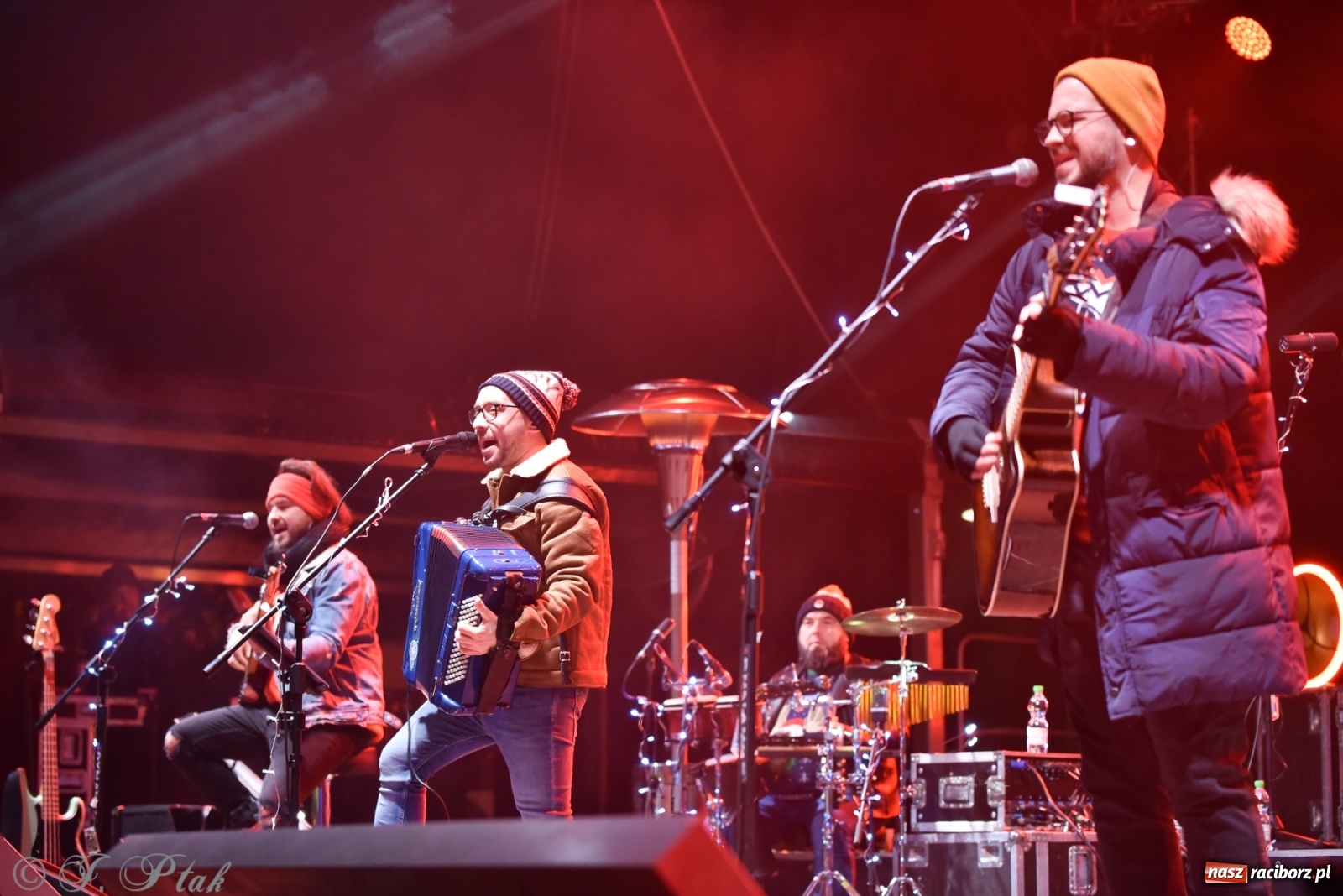 Zdjęcie w galerii na portalu naszraciborz.pl: Enej kolędowo na zamku w Raciborzu [WIDEO] wiadomości z regionu