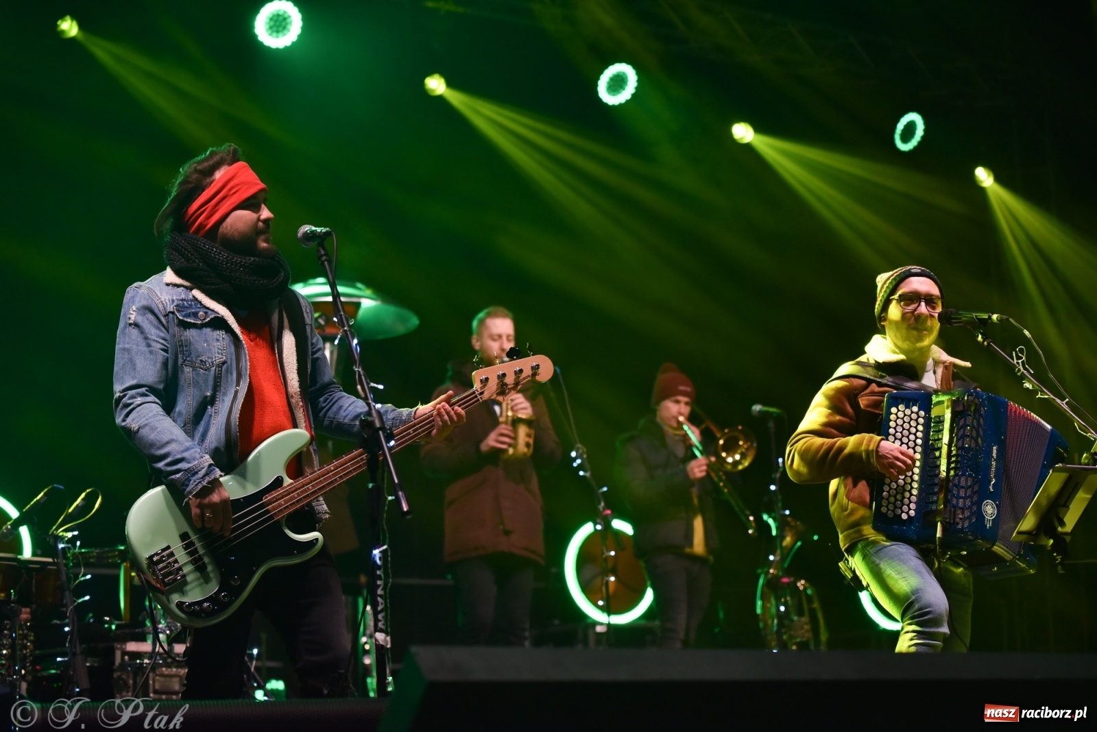 Zdjęcie w galerii na portalu naszraciborz.pl: Enej kolędowo na zamku w Raciborzu [WIDEO] wiadomości z regionu