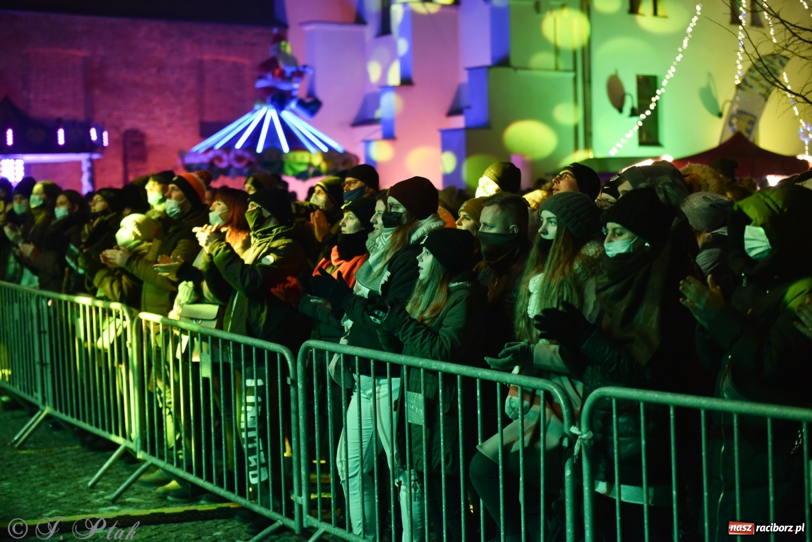 Zdjęcie w galerii na portalu naszraciborz.pl: Enej kolędowo na zamku w Raciborzu [WIDEO] wiadomości z regionu