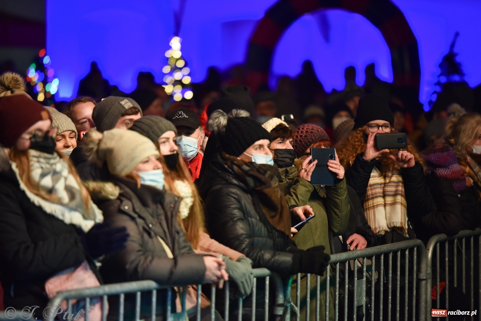 Zdjęcie w galerii na portalu naszraciborz.pl: Enej kolędowo na zamku w Raciborzu [WIDEO] wiadomości z regionu