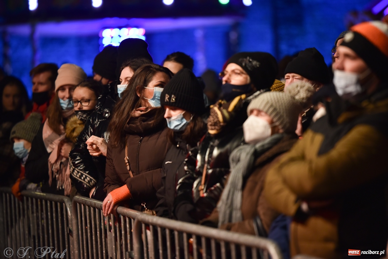 Zdjęcie w galerii na portalu naszraciborz.pl: Enej kolędowo na zamku w Raciborzu [WIDEO] wiadomości z regionu
