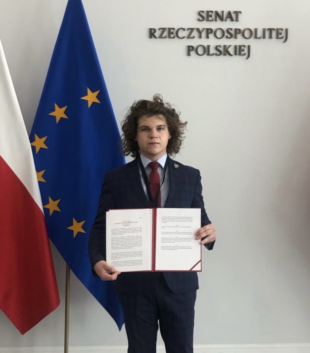 Zdjęcie w galerii na portalu naszraciborz.pl: Śląska młodzież w Parlamencie Młodych Rzeczypospolitej Polskiej wiadomości z regionu