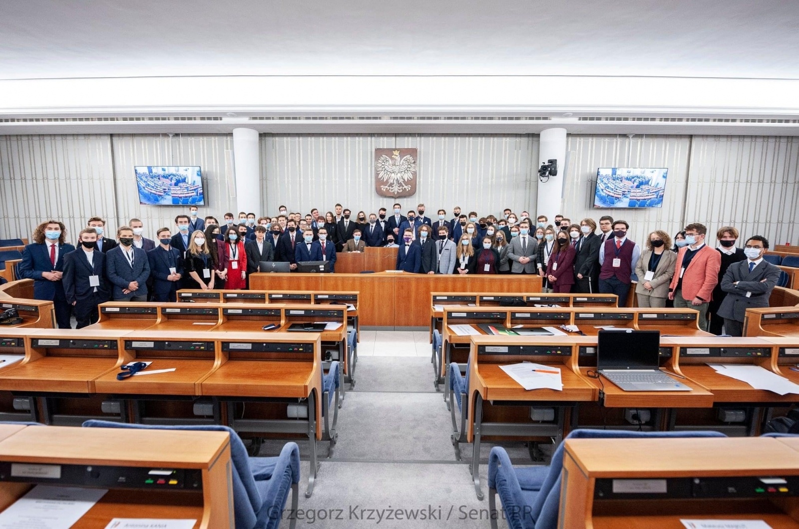 Zdjęcie w galerii na portalu naszraciborz.pl: Śląska młodzież w Parlamencie Młodych Rzeczypospolitej Polskiej wiadomości z regionu