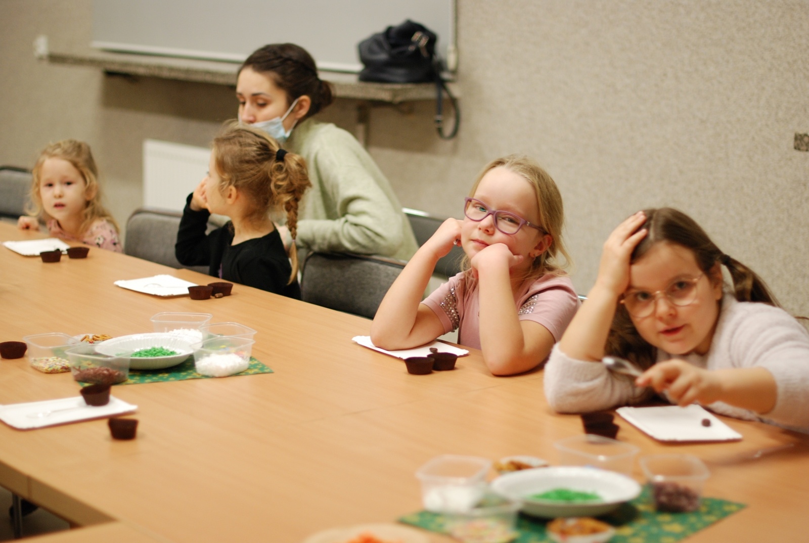 Zdjęcie w galerii na portalu naszraciborz.pl: W Nędzy pokazano magiczny świat czekolady wiadomości z regionu
