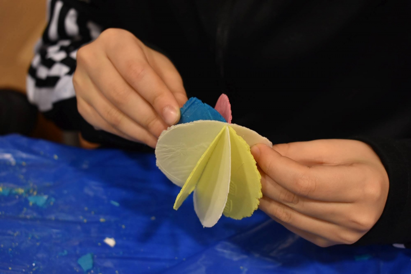 Zdjęcie w galerii na portalu naszraciborz.pl: Śląski Jarmark Bożonarodzeniowy na zamku w Raciborzu - dzień piąty wiadomości z regionu