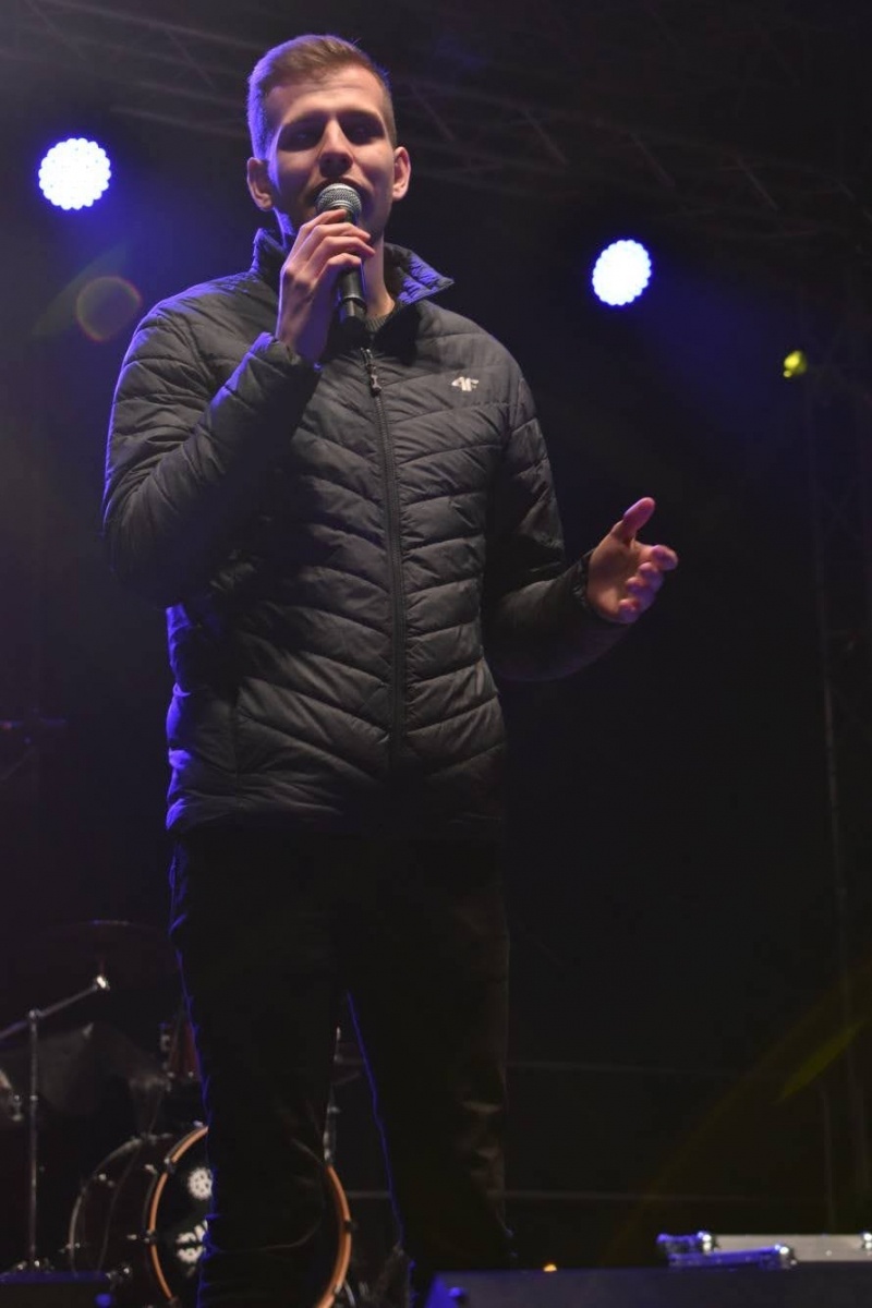 Zdjęcie w galerii na portalu naszraciborz.pl: Śląski Jarmark Bożonarodzeniowy na zamku w Raciborzu - dzień piąty wiadomości z regionu