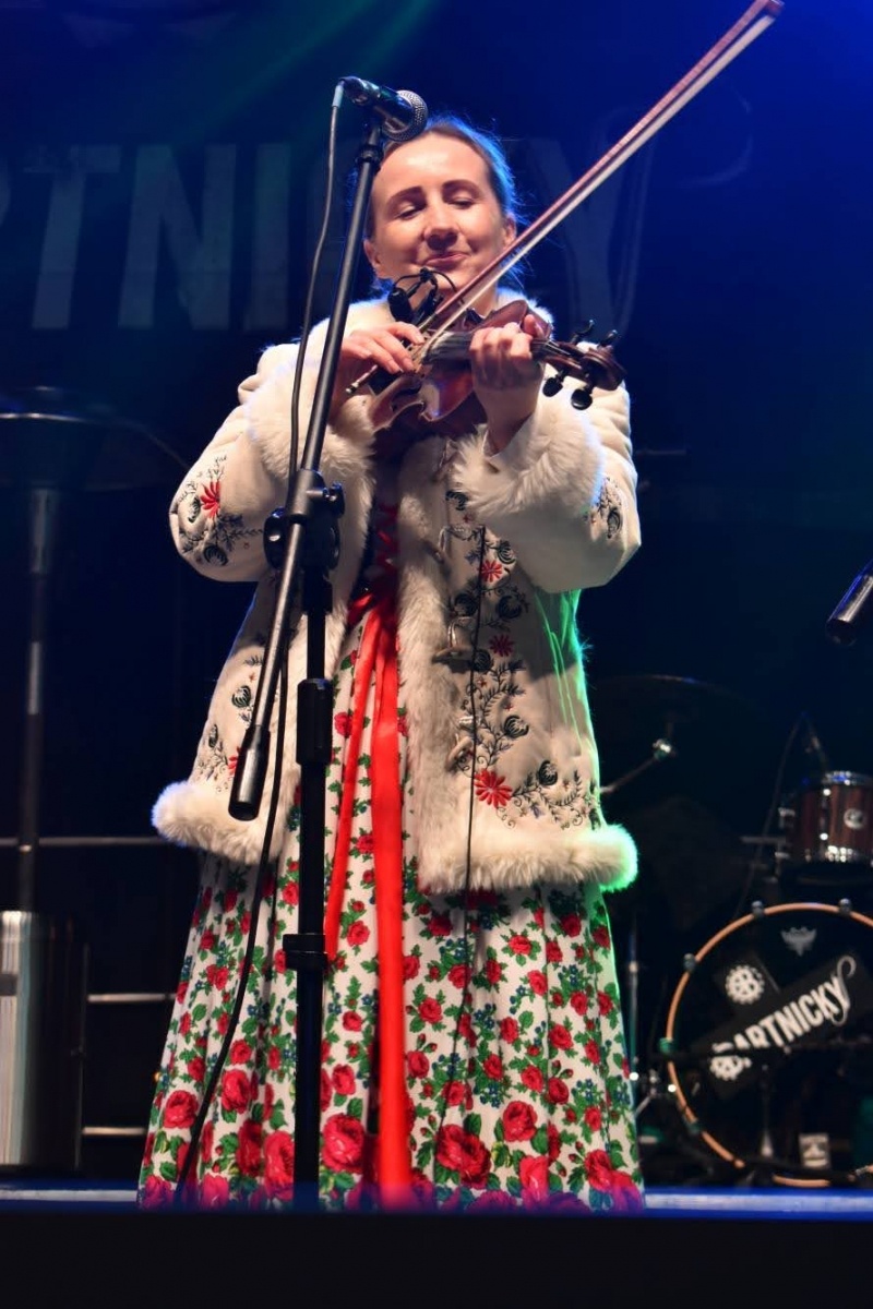 Zdjęcie w galerii na portalu naszraciborz.pl: Śląski Jarmark Bożonarodzeniowy na zamku w Raciborzu - dzień piąty wiadomości z regionu