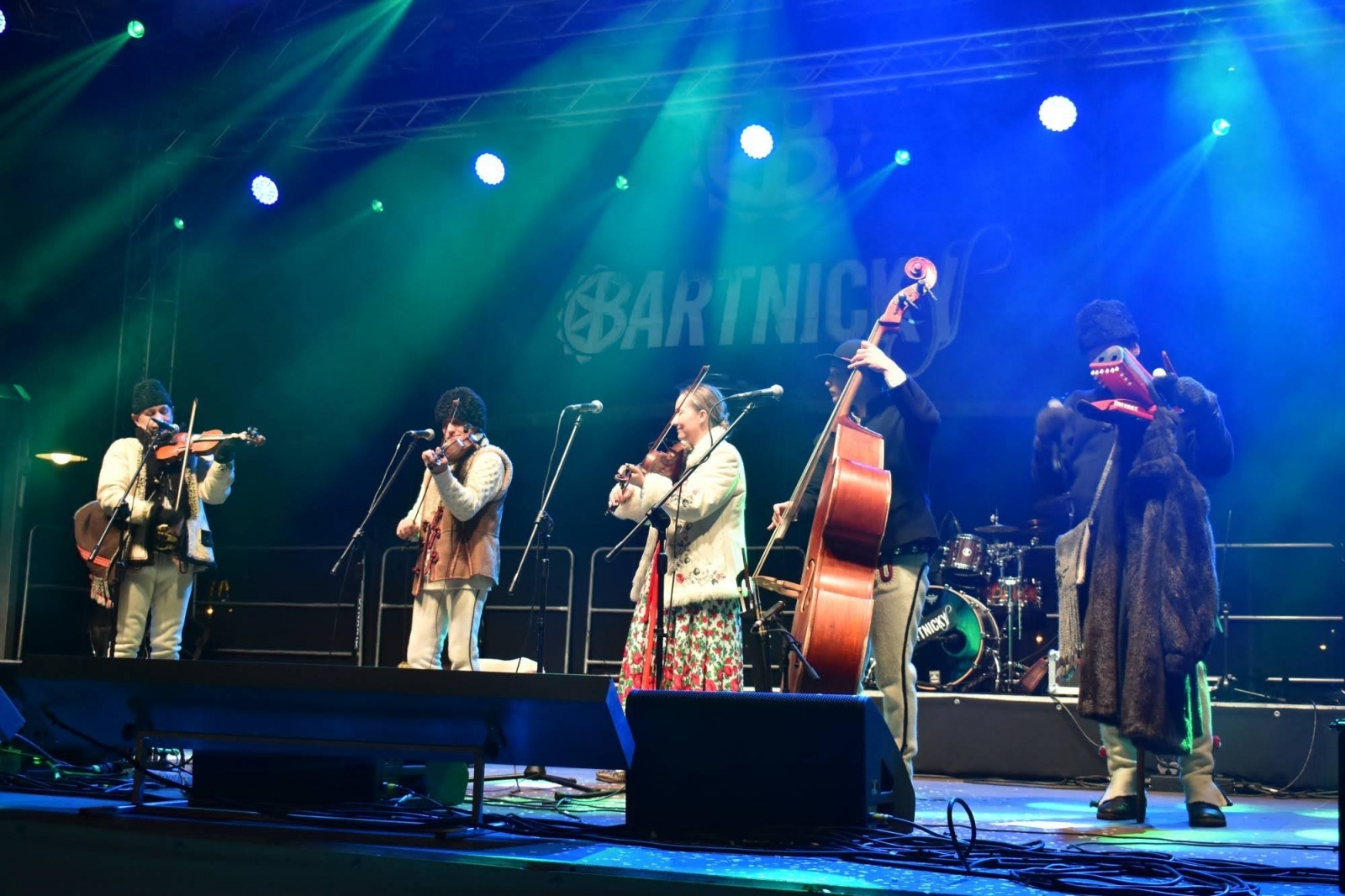 Zdjęcie w galerii na portalu naszraciborz.pl: Śląski Jarmark Bożonarodzeniowy na zamku w Raciborzu - dzień piąty wiadomości z regionu