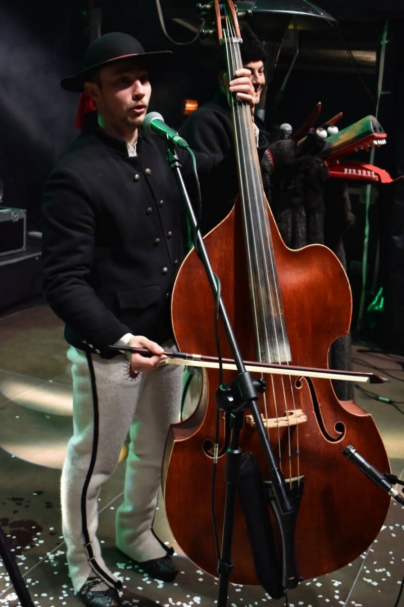 Zdjęcie w galerii na portalu naszraciborz.pl: Śląski Jarmark Bożonarodzeniowy na zamku w Raciborzu - dzień piąty wiadomości z regionu