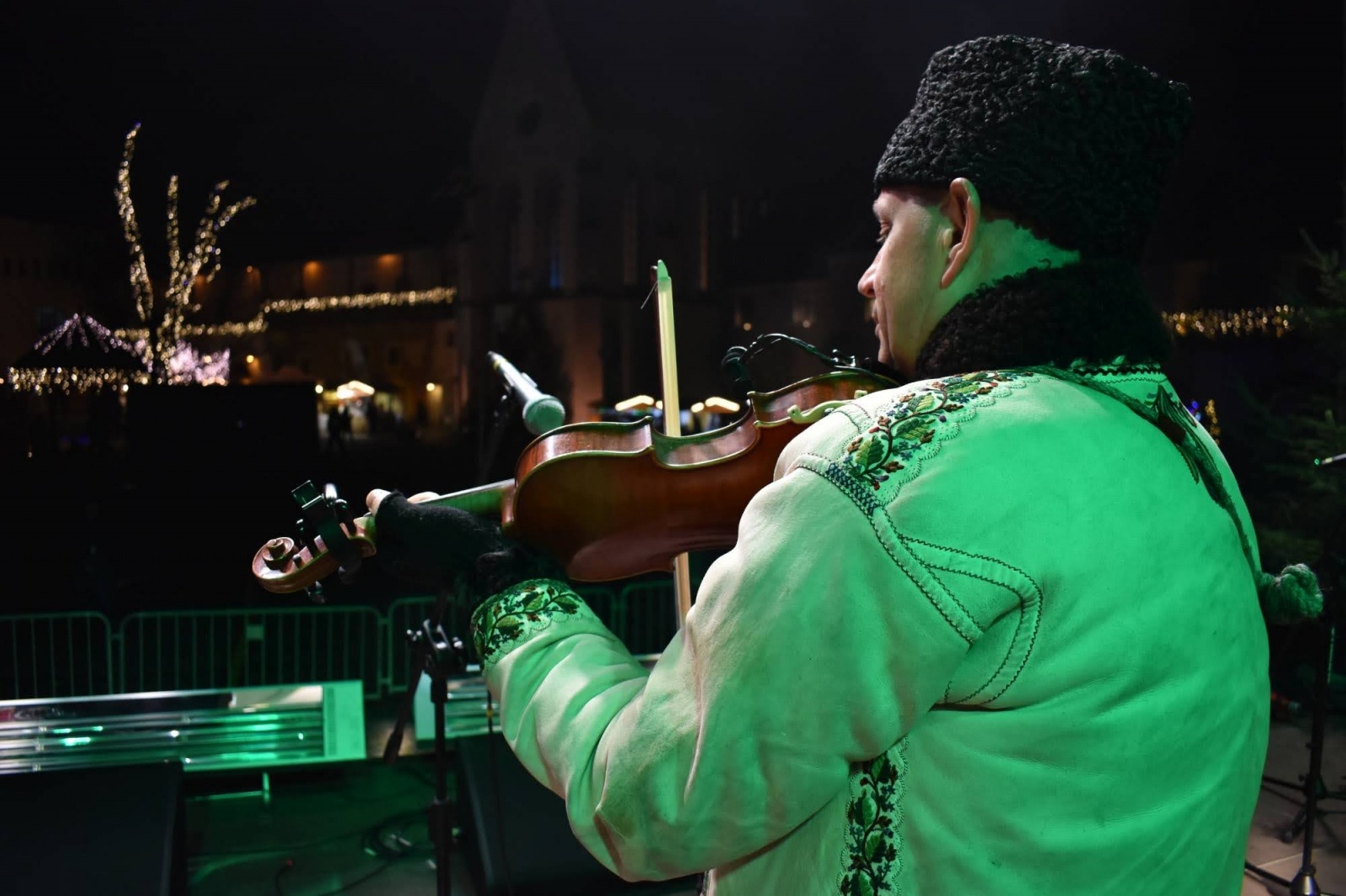 Zdjęcie w galerii na portalu naszraciborz.pl: Śląski Jarmark Bożonarodzeniowy na zamku w Raciborzu - dzień piąty wiadomości z regionu
