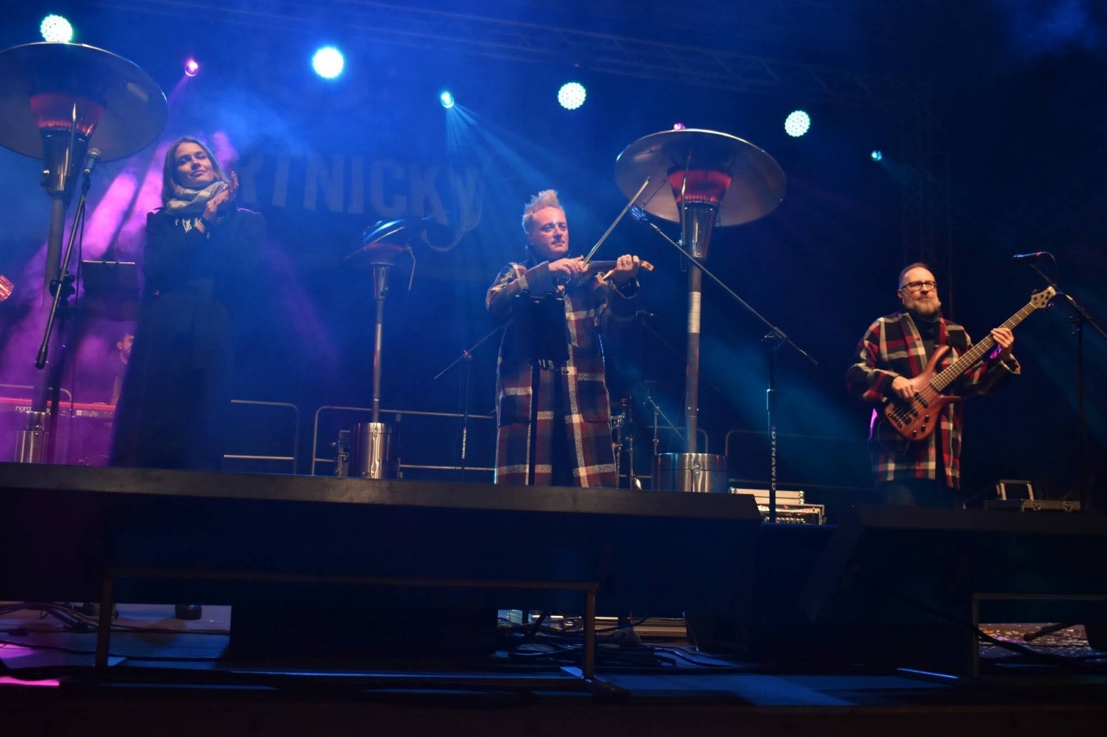 Zdjęcie w galerii na portalu naszraciborz.pl: Śląski Jarmark Bożonarodzeniowy na zamku w Raciborzu - dzień piąty wiadomości z regionu