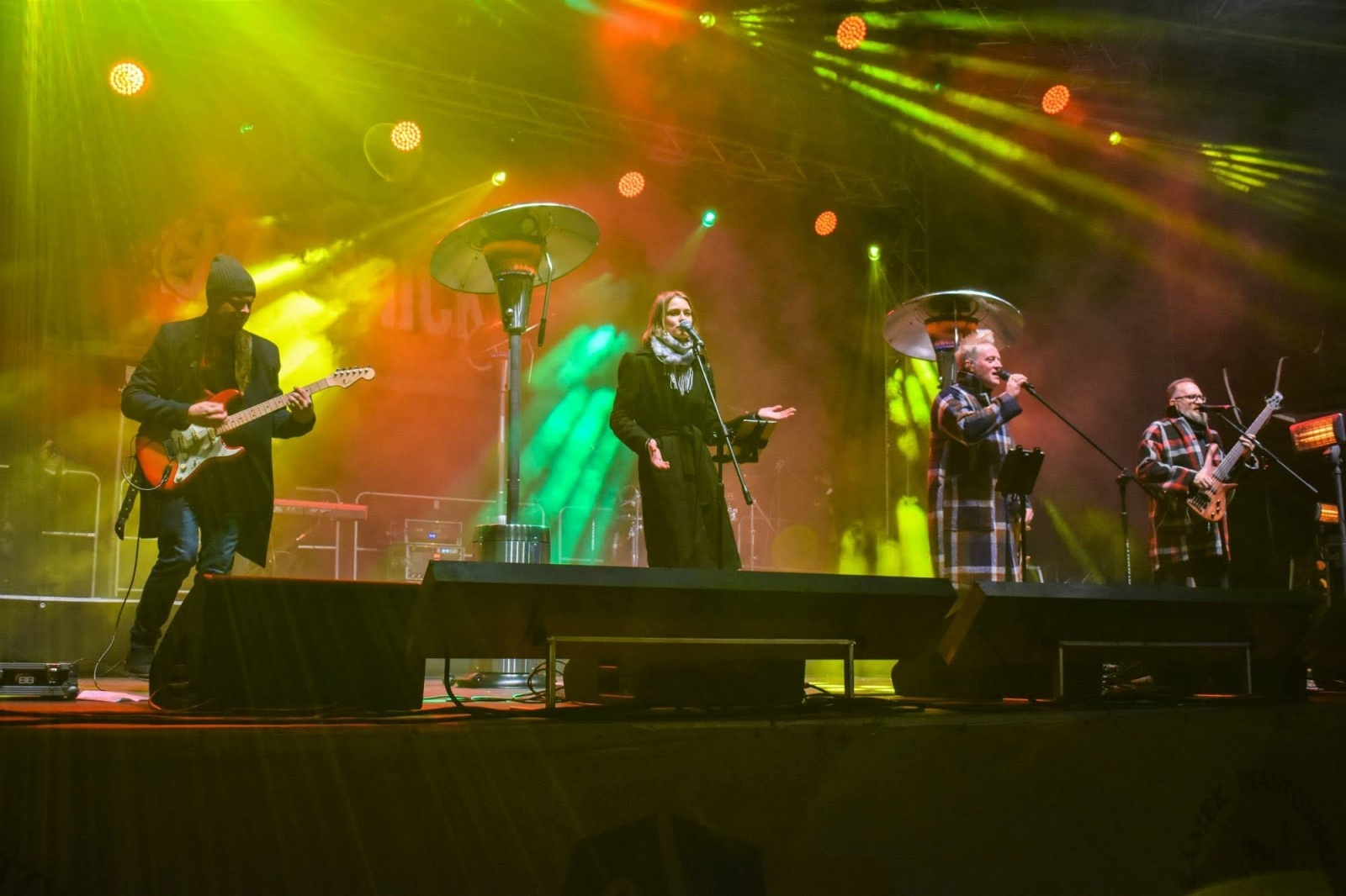 Zdjęcie w galerii na portalu naszraciborz.pl: Śląski Jarmark Bożonarodzeniowy na zamku w Raciborzu - dzień piąty wiadomości z regionu