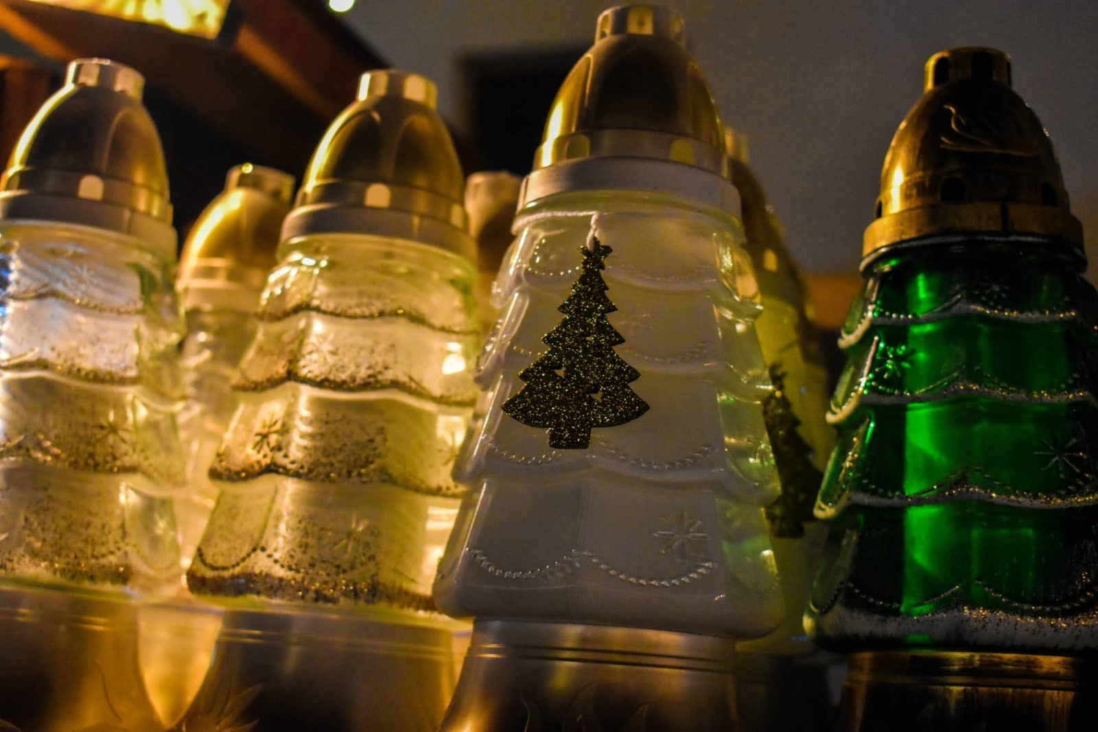 Zdjęcie w galerii na portalu naszraciborz.pl: Śląski Jarmark Bożonarodzeniowy na zamku w Raciborzu - dzień piąty wiadomości z regionu