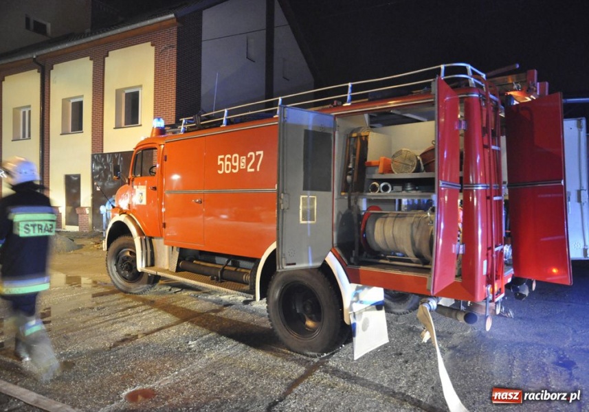 Zdjęcie w galerii na portalu naszraciborz.pl: Ćwiczenia: Pożar hali w Pietrowicach wiadomości z regionu