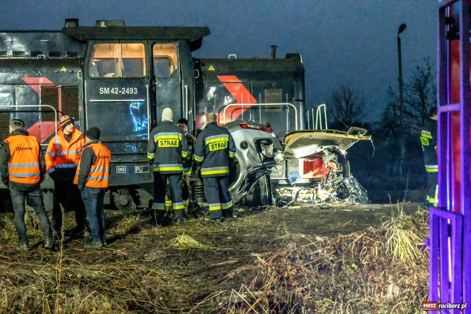 Zdjęcie w galerii na portalu naszraciborz.pl: Poszkodowany w tym wypadku Krzysztof i jego przyjaciele proszą o pomoc wiadomości z regionu