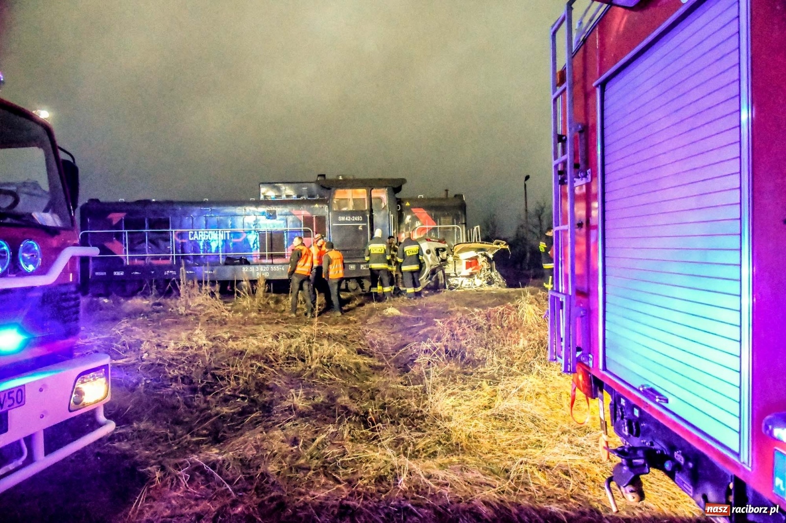 Zdjęcie w galerii na portalu naszraciborz.pl: Poszkodowany w tym wypadku Krzysztof i jego przyjaciele proszą o pomoc wiadomości z regionu