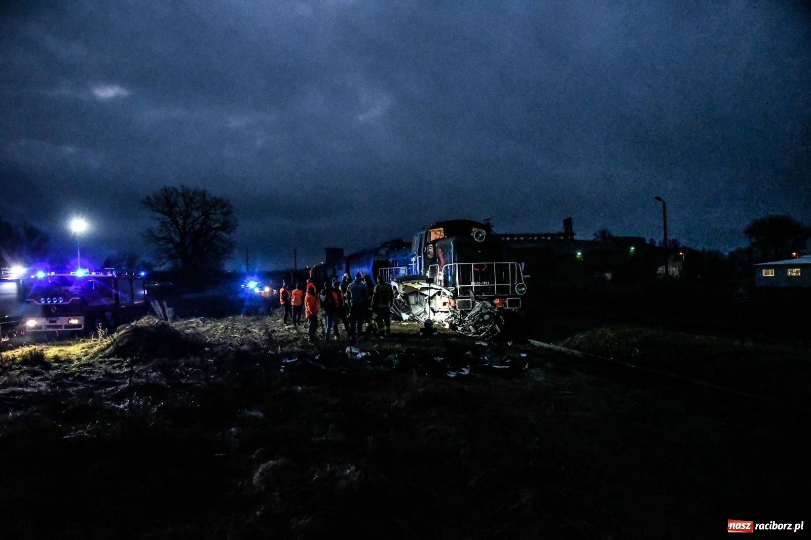 Zdjęcie w galerii na portalu naszraciborz.pl: Poszkodowany w tym wypadku Krzysztof i jego przyjaciele proszą o pomoc wiadomości z regionu