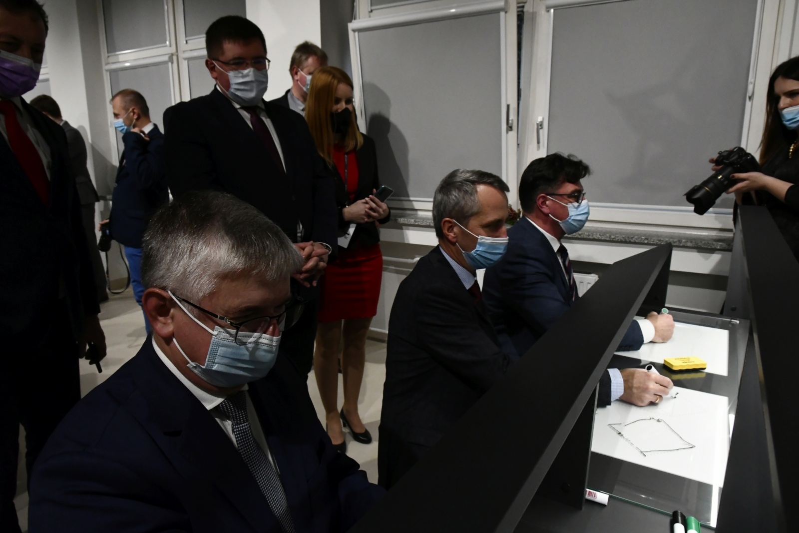 Zdjęcie w galerii na portalu naszraciborz.pl: Mocna reprezentacja ministrów na otwarciu raciborskiego centrum SOWA [FOTO i WIDEO] wiadomości z regionu