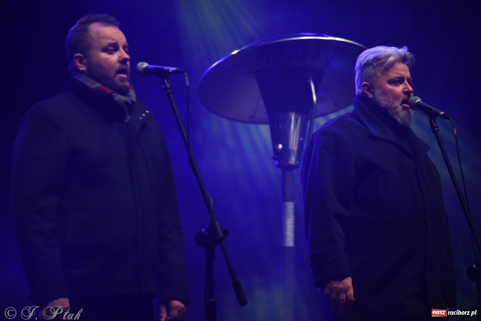 Zdjęcie w galerii na portalu naszraciborz.pl: Górale i tenorzy - szósty dzień jarmarku przy słabej frekwencji wiadomości z regionu