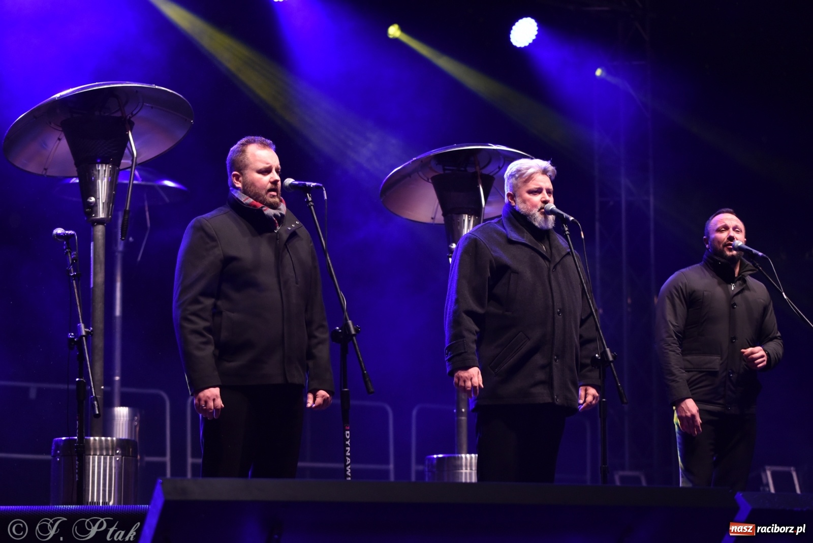 Zdjęcie w galerii na portalu naszraciborz.pl: Górale i tenorzy - szósty dzień jarmarku przy słabej frekwencji wiadomości z regionu