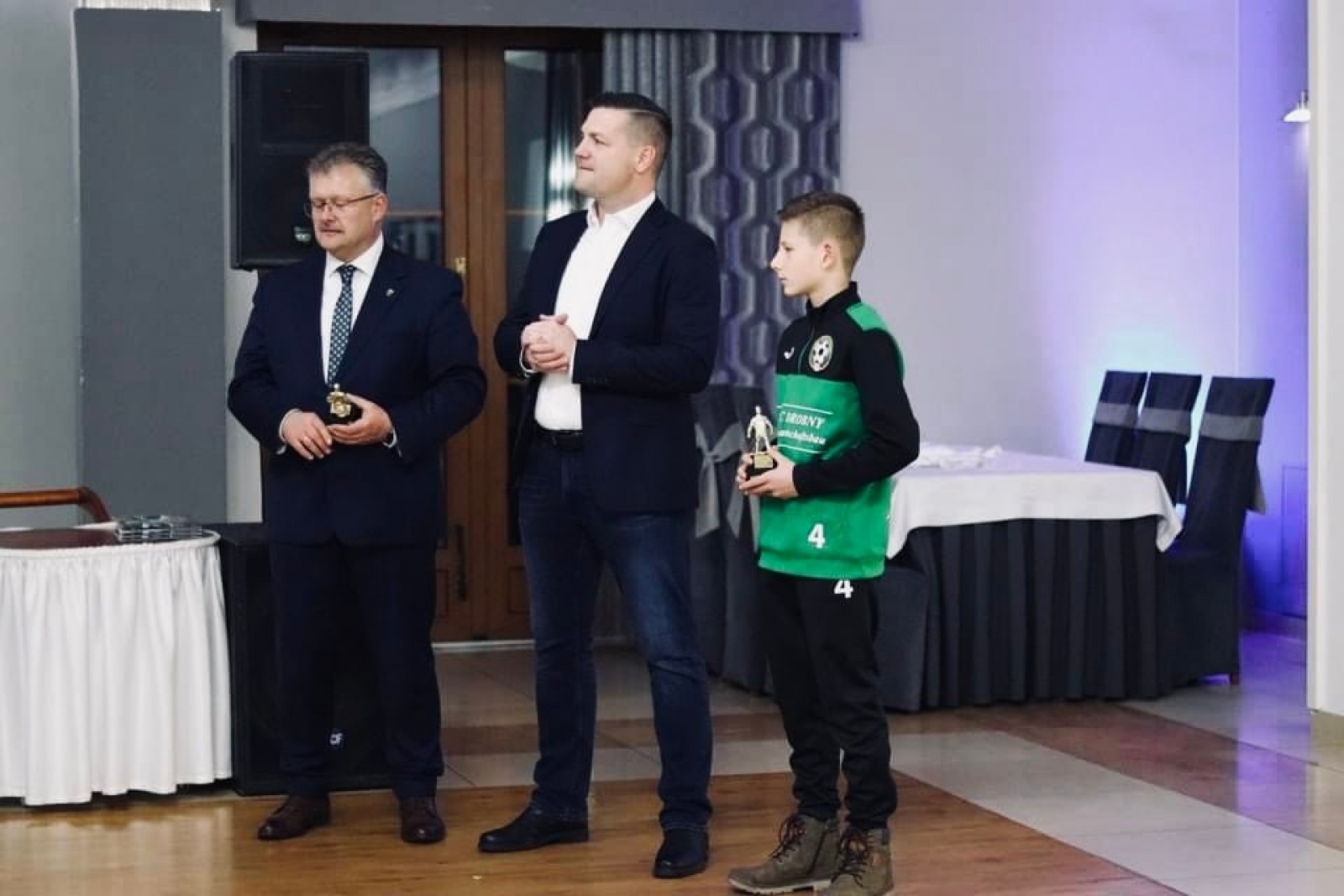 Zdjęcie w galerii na portalu naszraciborz.pl: Piłkarska gala w Tworkowie na podsumowanie rundy wiadomości z regionu