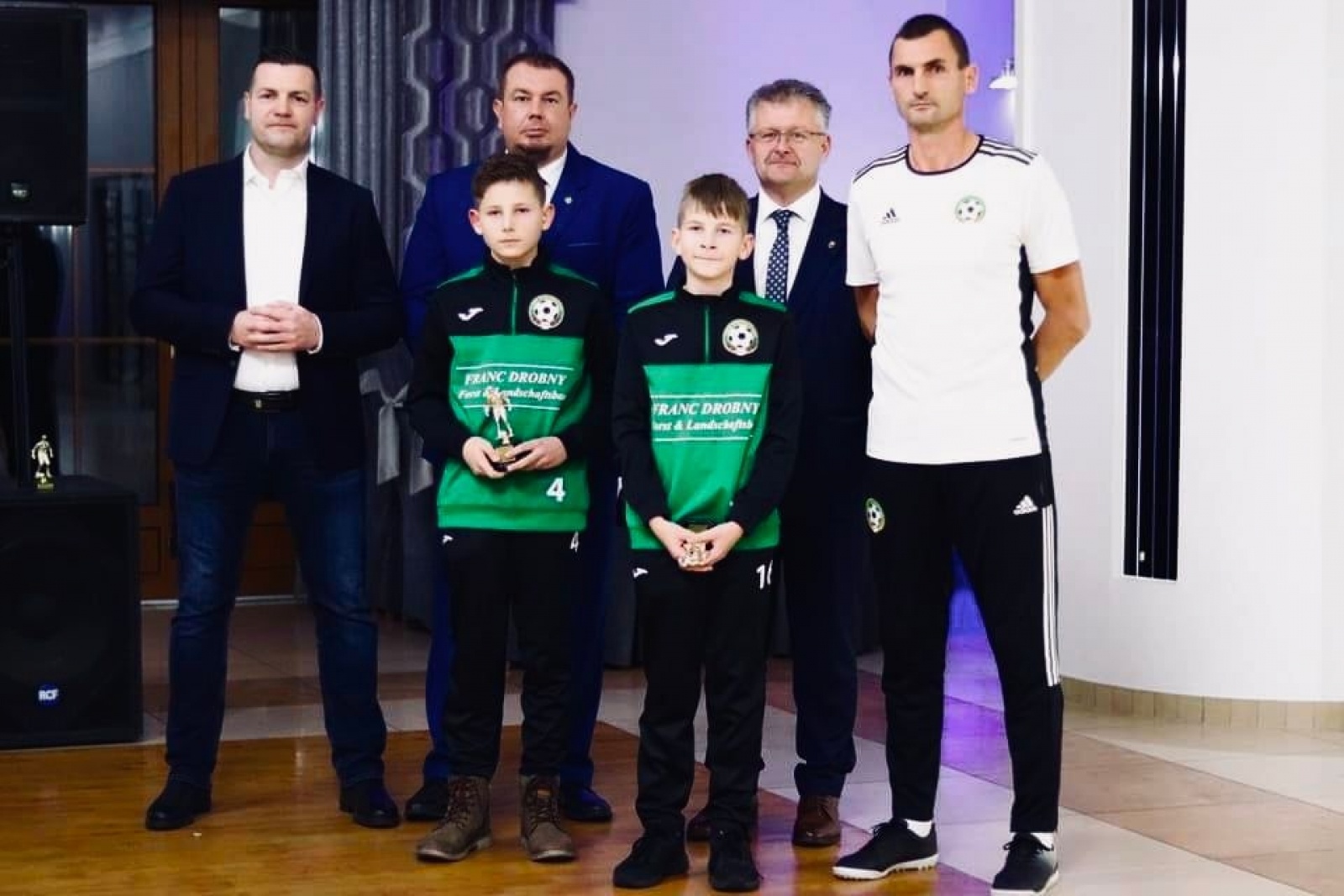 Zdjęcie w galerii na portalu naszraciborz.pl: Piłkarska gala w Tworkowie na podsumowanie rundy wiadomości z regionu