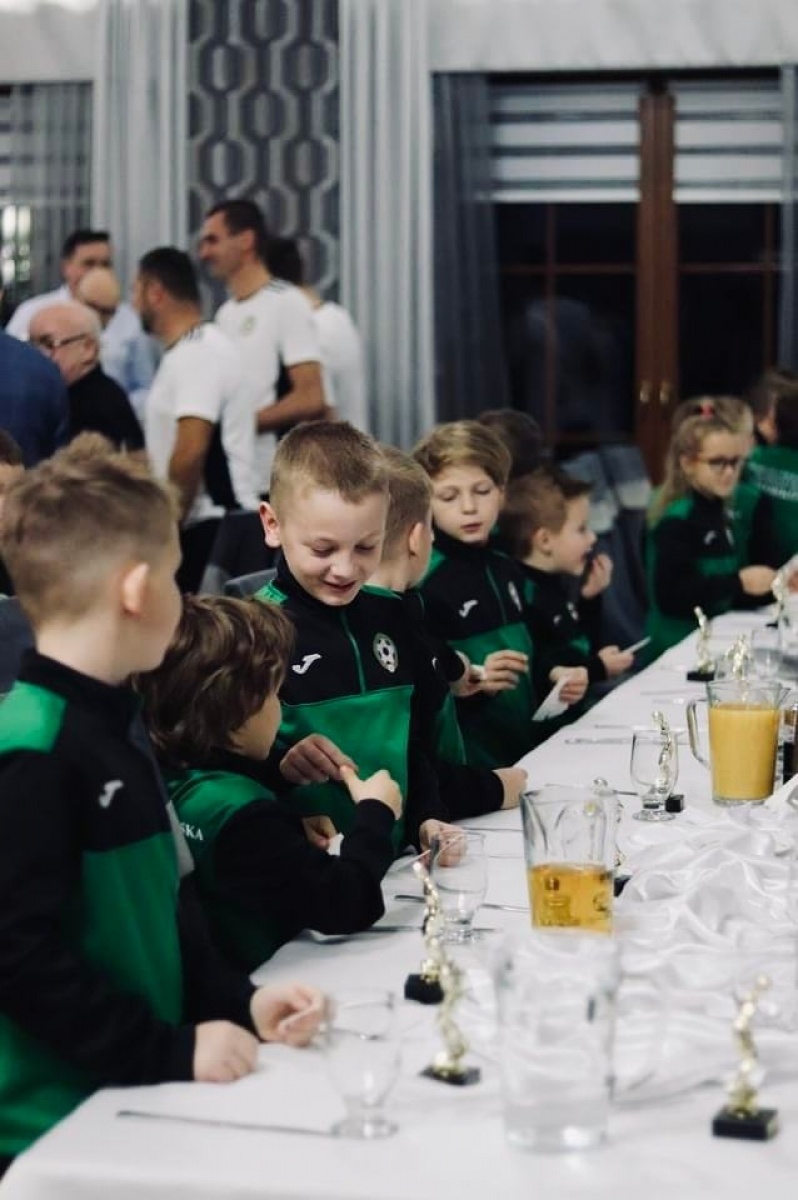 Zdjęcie w galerii na portalu naszraciborz.pl: Piłkarska gala w Tworkowie na podsumowanie rundy wiadomości z regionu