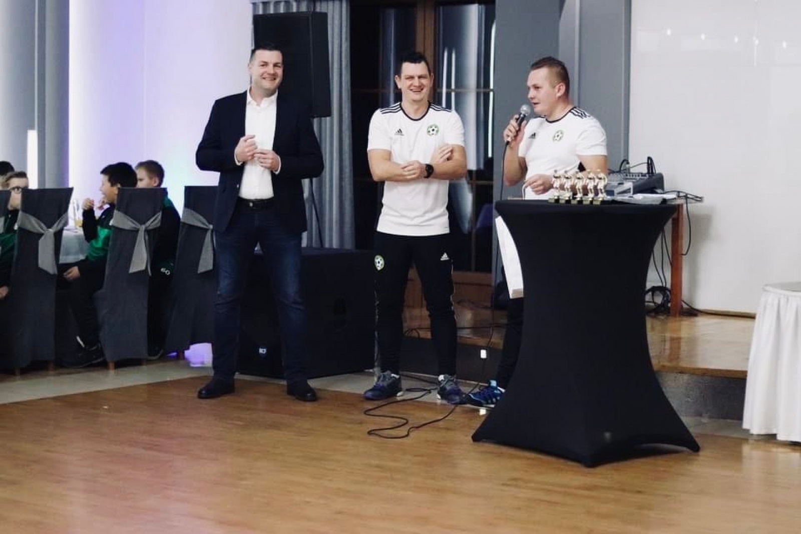 Zdjęcie w galerii na portalu naszraciborz.pl: Piłkarska gala w Tworkowie na podsumowanie rundy wiadomości z regionu