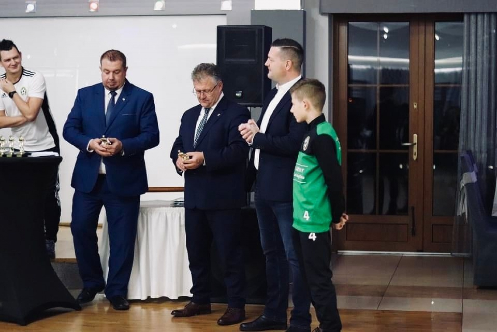 Zdjęcie w galerii na portalu naszraciborz.pl: Piłkarska gala w Tworkowie na podsumowanie rundy wiadomości z regionu