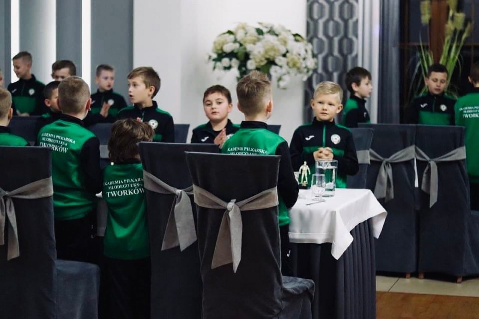 Zdjęcie w galerii na portalu naszraciborz.pl: Piłkarska gala w Tworkowie na podsumowanie rundy wiadomości z regionu