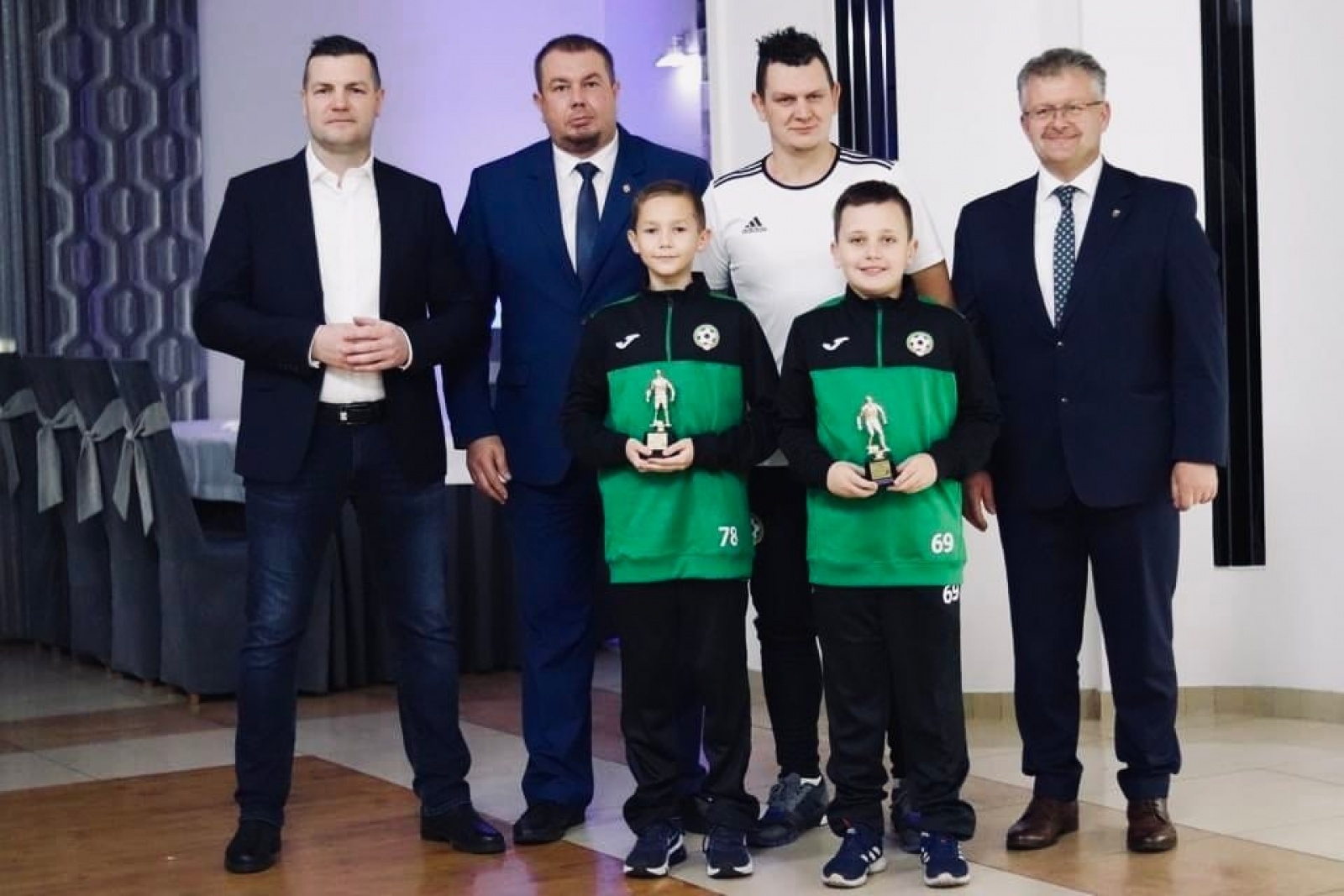 Zdjęcie w galerii na portalu naszraciborz.pl: Piłkarska gala w Tworkowie na podsumowanie rundy wiadomości z regionu