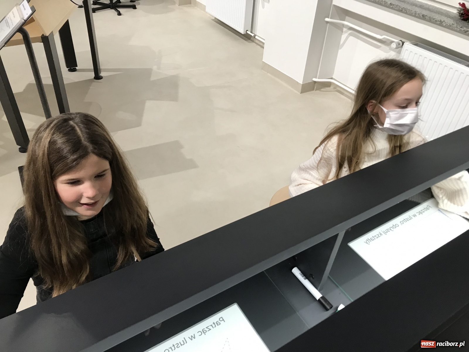 Zdjęcie w galerii na portalu naszraciborz.pl: Doświadczajcie i opowiadajcie! SOWA przy SP 18 otwarta po raz drugi wiadomości z regionu