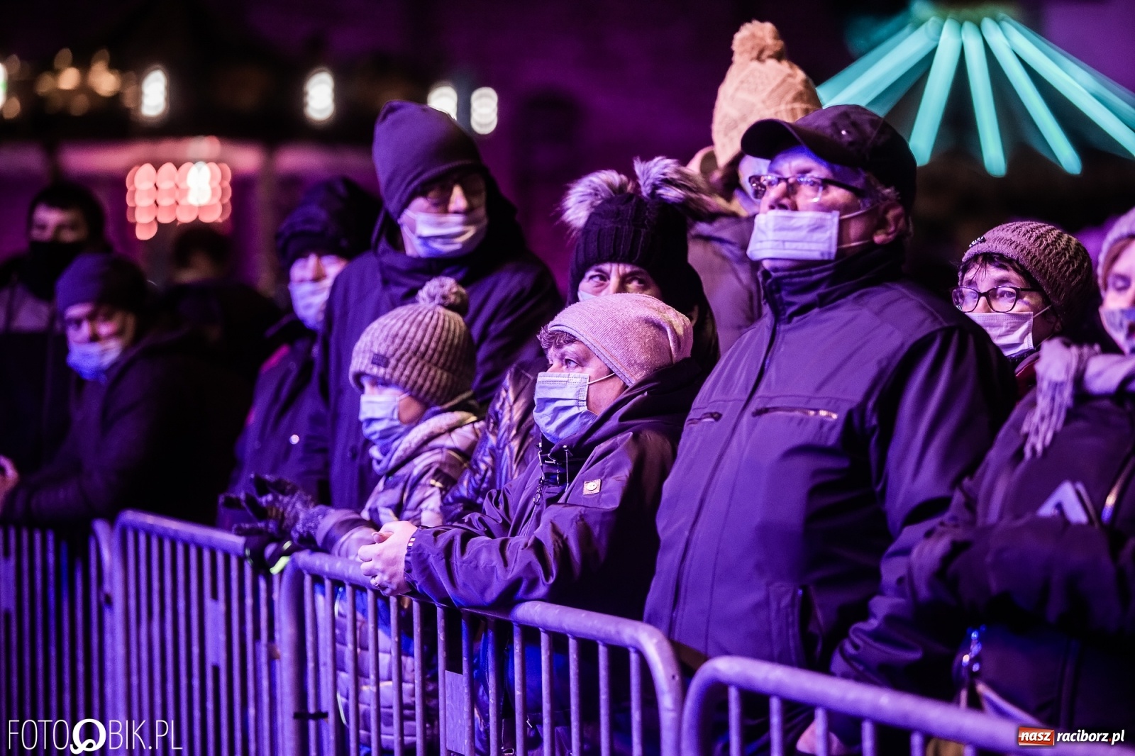 Zdjęcie w galerii na portalu naszraciborz.pl: Magiczny kolędowy wieczór na zamku z ZAKOPOWER [WIDEO] wiadomości z regionu