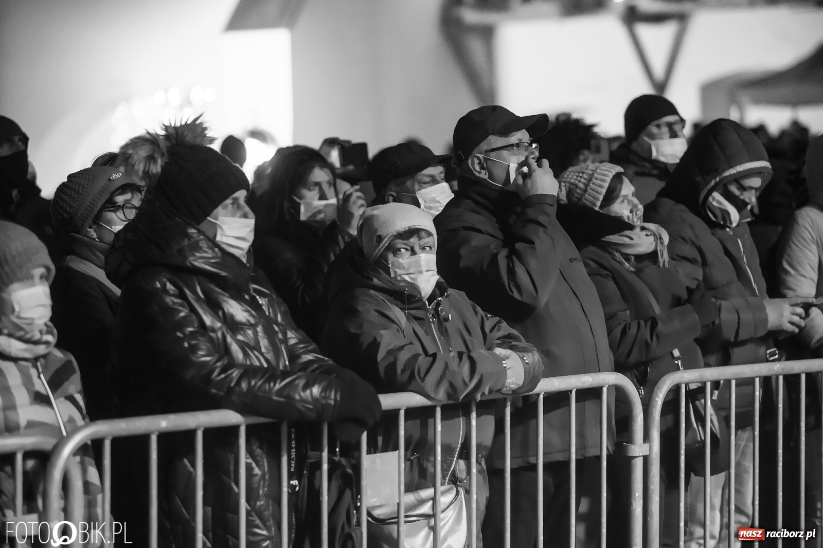 Zdjęcie w galerii na portalu naszraciborz.pl: Magiczny kolędowy wieczór na zamku z ZAKOPOWER [WIDEO] wiadomości z regionu