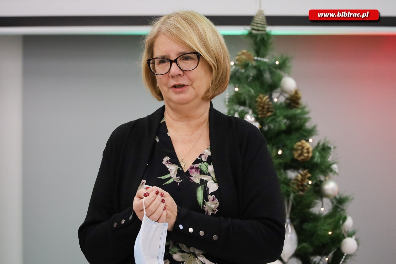 Zdjęcie w galerii na portalu naszraciborz.pl: W bibliotece odbył się XX Międzyprzedszkolny Przegląd Kolęd wiadomości z regionu