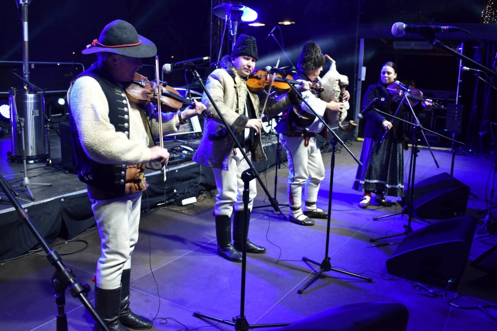 Zdjęcie w galerii na portalu naszraciborz.pl: Zamkowy jarmark dzień siódmy - migawki wiadomości z regionu