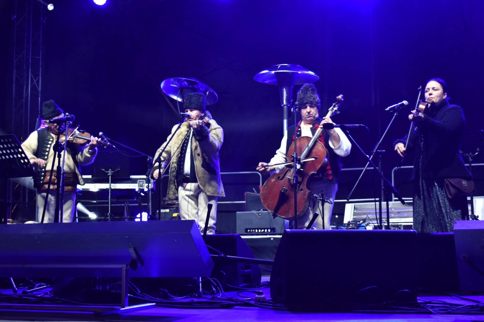 Zdjęcie w galerii na portalu naszraciborz.pl: Zamkowy jarmark dzień siódmy - migawki wiadomości z regionu