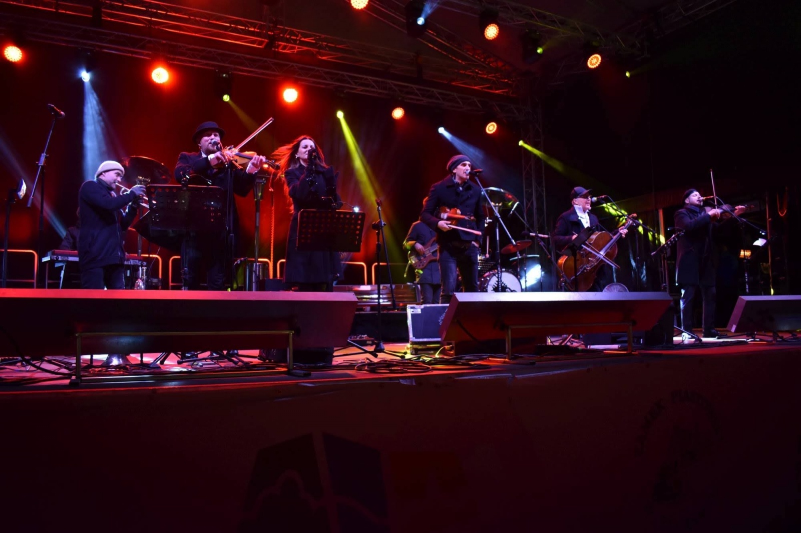 Zdjęcie w galerii na portalu naszraciborz.pl: Zamkowy jarmark dzień siódmy - migawki wiadomości z regionu