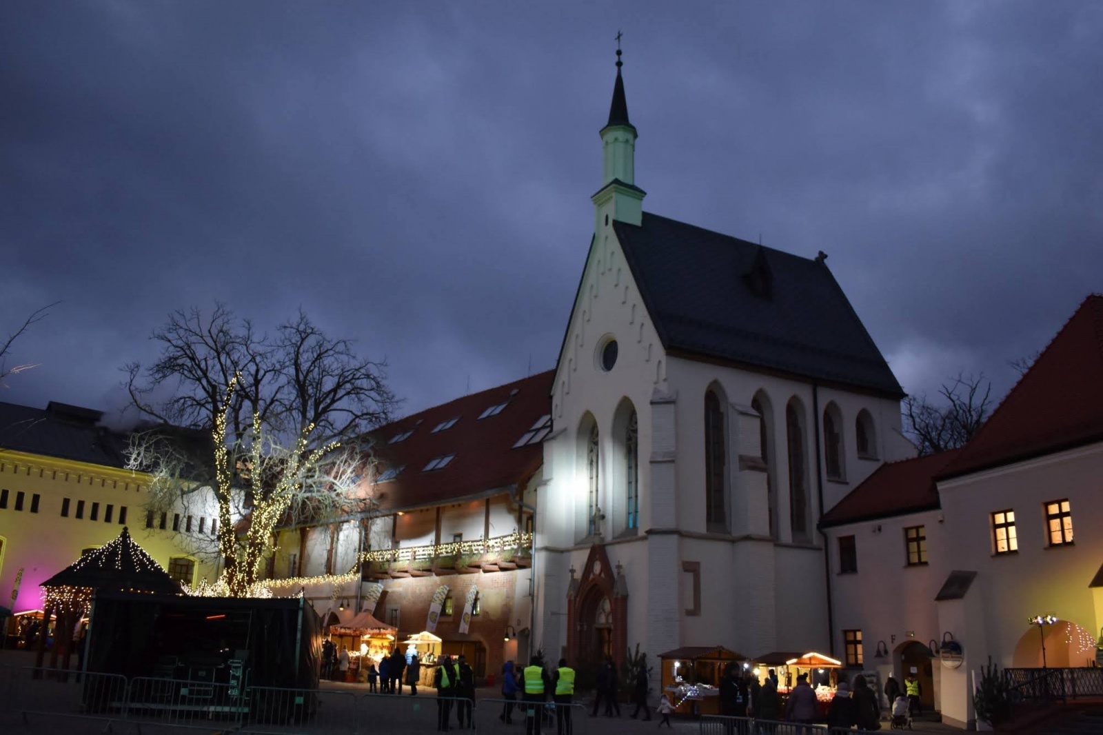 Zdjęcie w galerii na portalu naszraciborz.pl: Zamkowy jarmark dzień siódmy - migawki wiadomości z regionu
