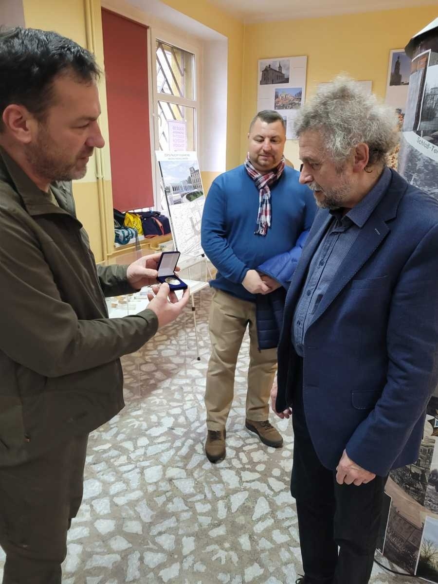 Zdjęcie w galerii na portalu naszraciborz.pl: Śląski konserwator zabytków w gm. Rudnik wiadomości z regionu