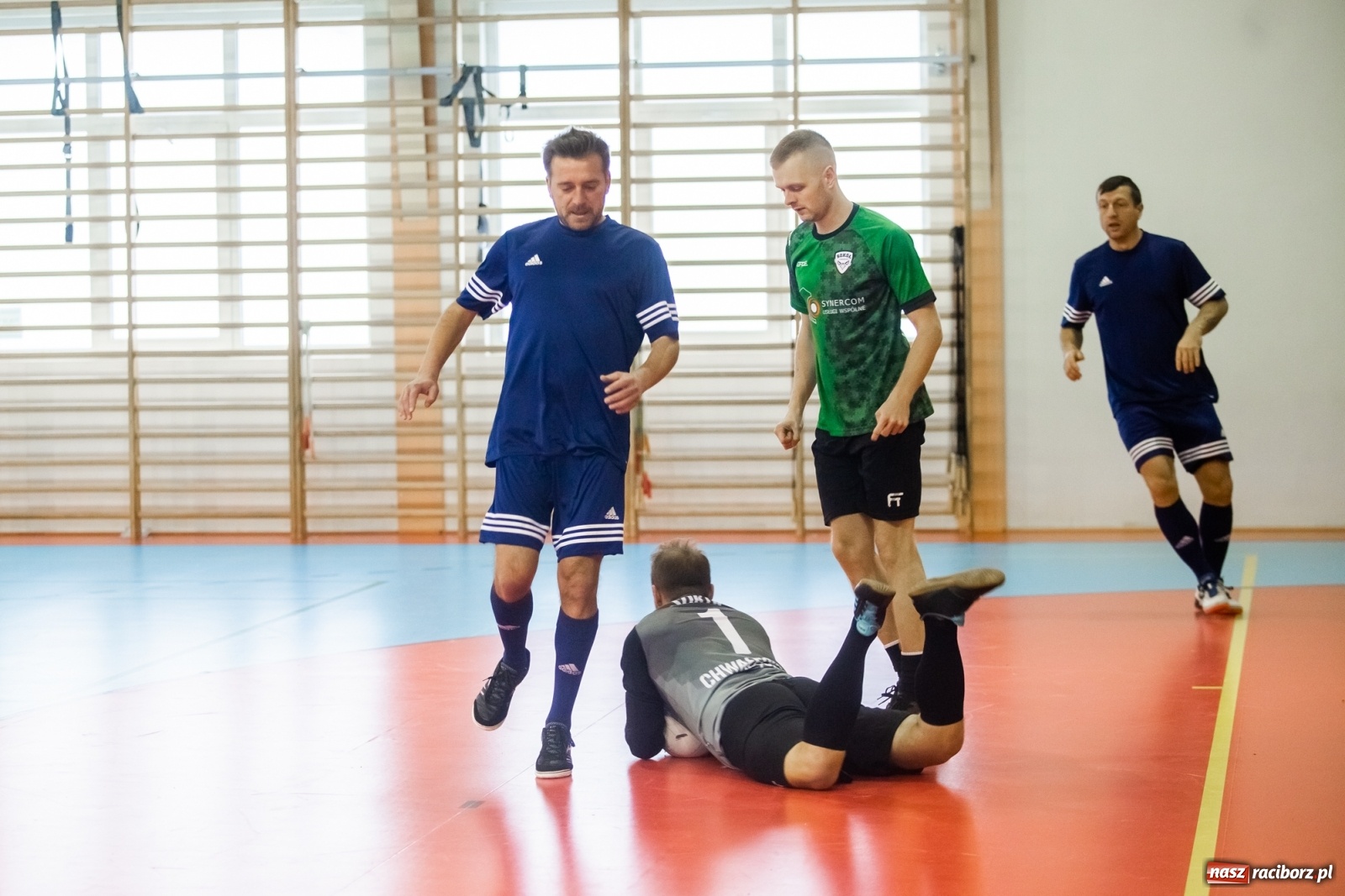 Zdjęcie w galerii na portalu naszraciborz.pl: Halowe zmagania o puchar prezesa Naprzodu Borucin [FOTO i WYNIKI] wiadomości z regionu
