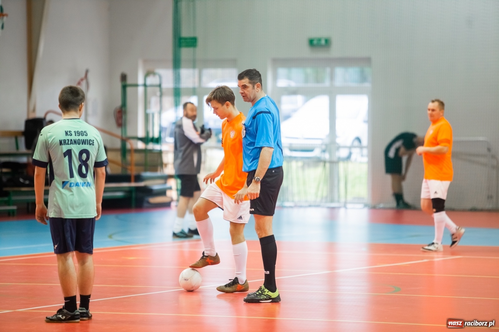 Zdjęcie w galerii na portalu naszraciborz.pl: Halowe zmagania o puchar prezesa Naprzodu Borucin [FOTO i WYNIKI] wiadomości z regionu
