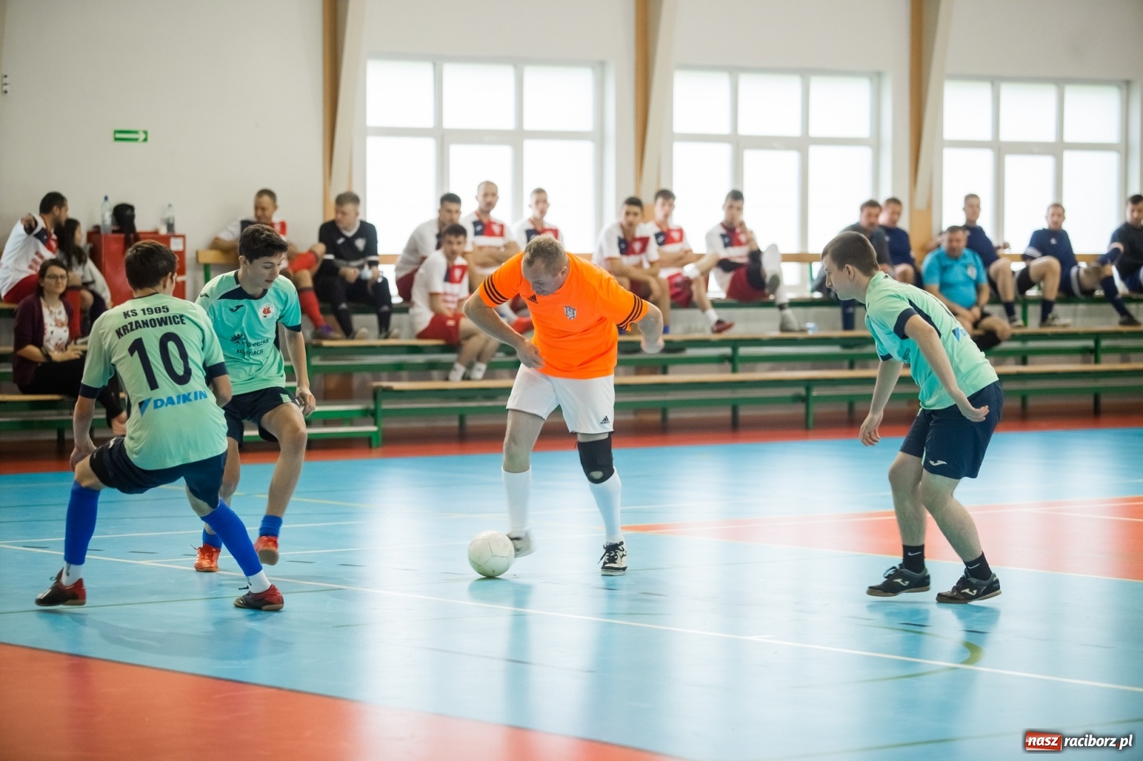 Zdjęcie w galerii na portalu naszraciborz.pl: Halowe zmagania o puchar prezesa Naprzodu Borucin [FOTO i WYNIKI] wiadomości z regionu