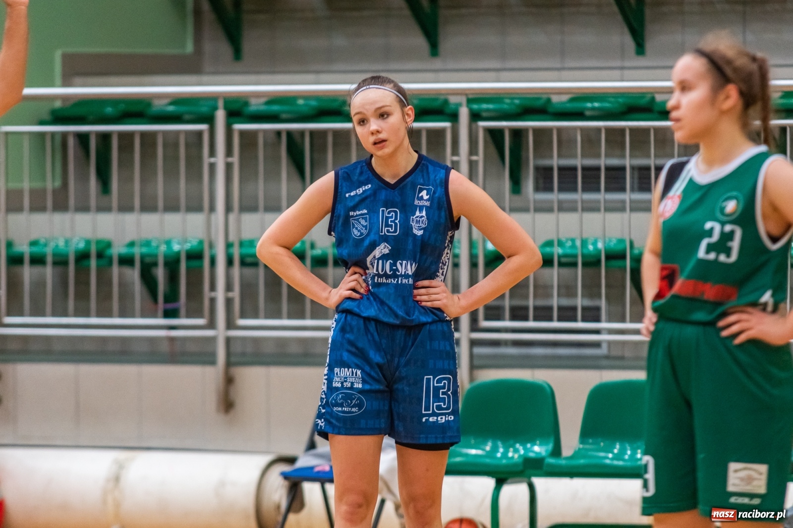 Zdjęcie w galerii na portalu naszraciborz.pl: Koszykówka. RMKS Rybnik górą w Raciborzu [FOTO] wiadomości z regionu