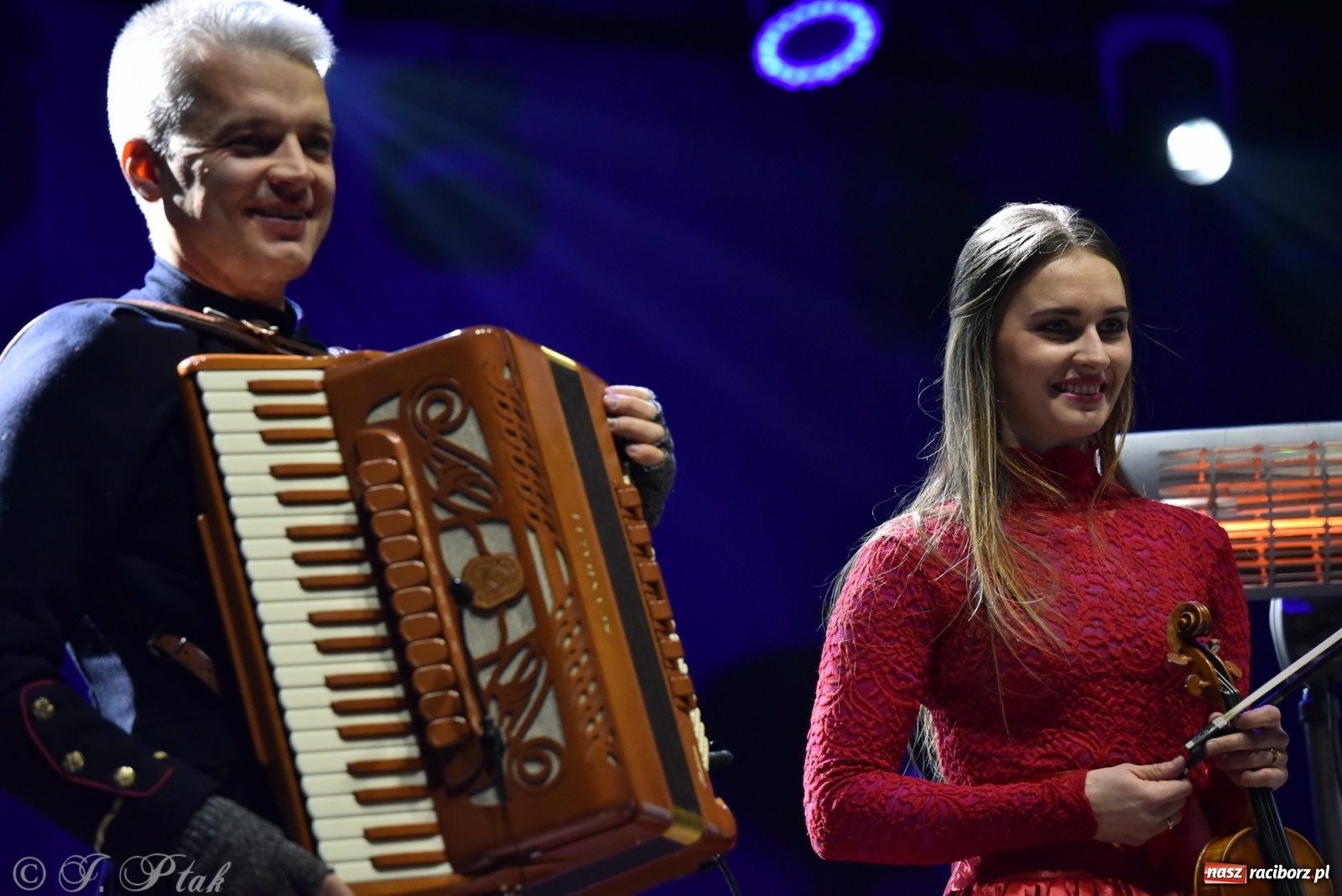 Zdjęcie w galerii na portalu naszraciborz.pl: Tekla Klebetnica, czyli wiejska plotkara na zamkowym jarmarku wiadomości z regionu