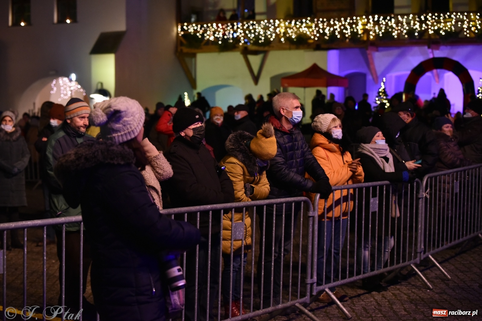 Zdjęcie w galerii na portalu naszraciborz.pl: Tekla Klebetnica, czyli wiejska plotkara na zamkowym jarmarku wiadomości z regionu